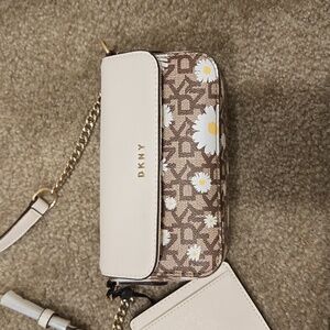 NWT DKNY purse